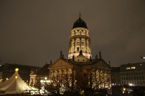 Gendarmenmarkt - festliche Kulisse der Villa Aurora Nacht 2007
